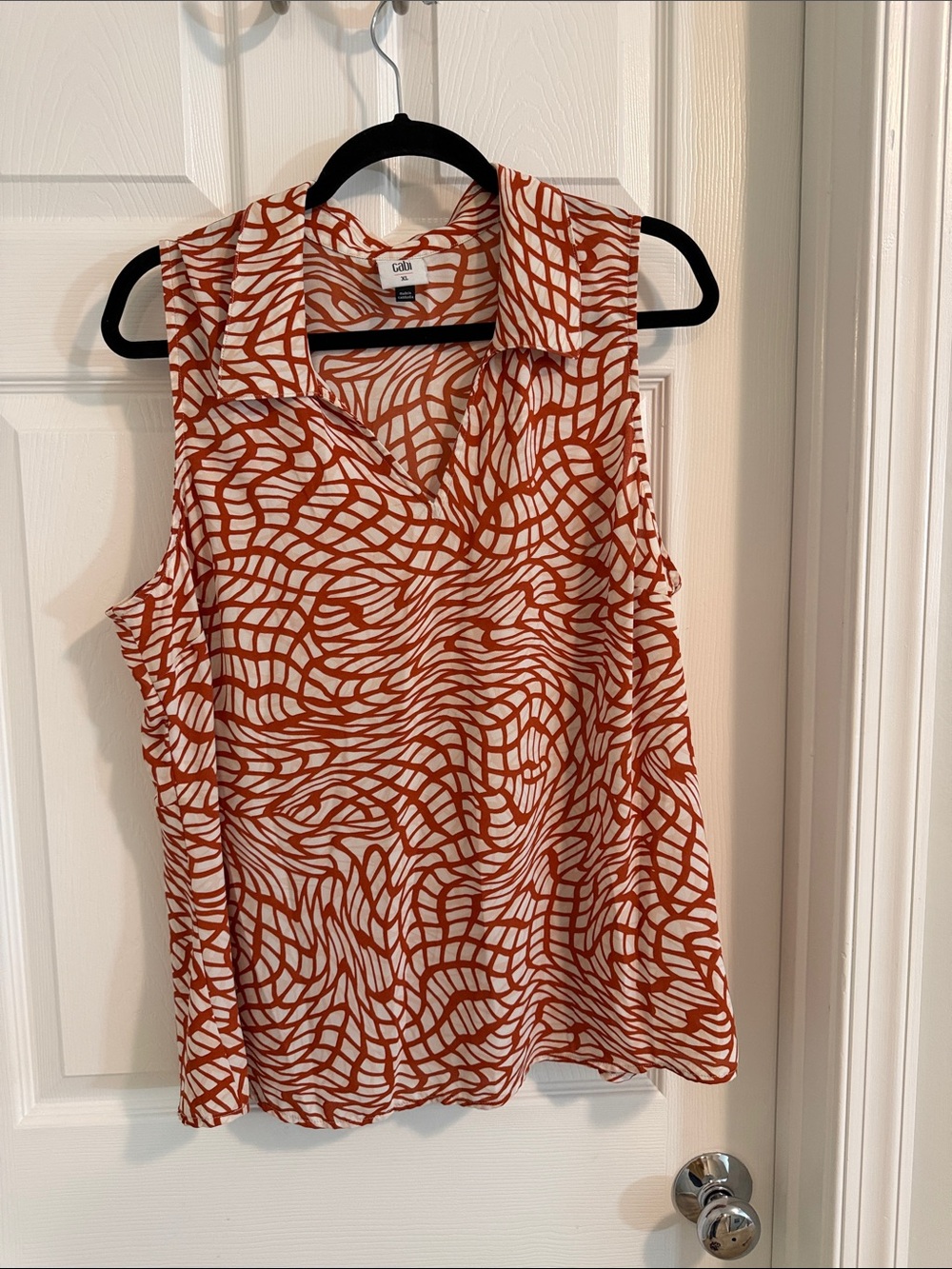 CAbi Sleeveless Collared Camisole - Rust and White Abstract